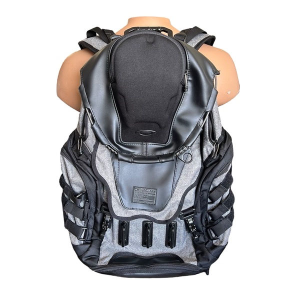 Oakley Other - Oakley Tactical Field Gear Backpack 20-S1242-B Kitchen Sink